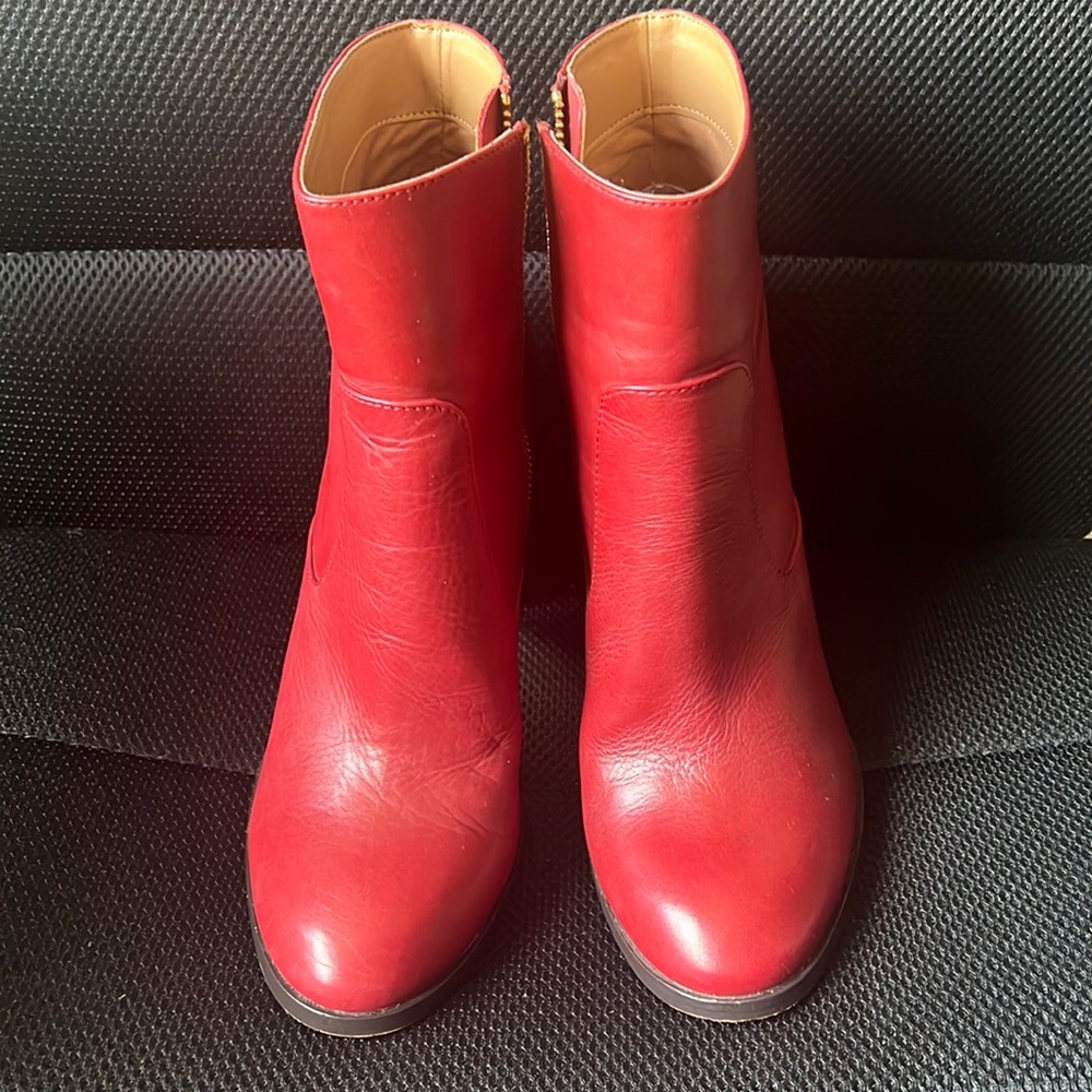 Gorgeous red Calvin Klein booties size 7.5